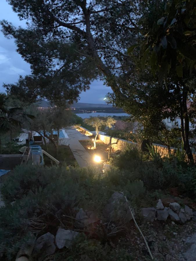 Lili Apartments, Sv Dunata 18 Kornić Exteriér fotografie