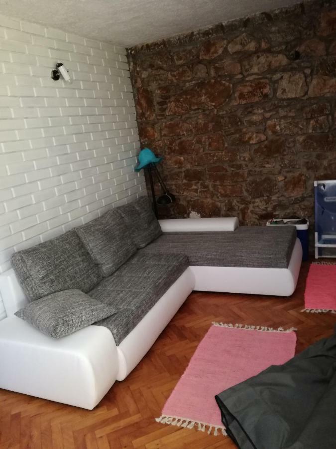 Lili Apartments, Sv Dunata 18 Kornić Exteriér fotografie