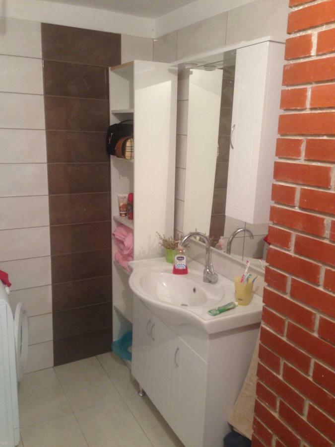 Lili Apartments, Sv Dunata 18 Kornić Exteriér fotografie
