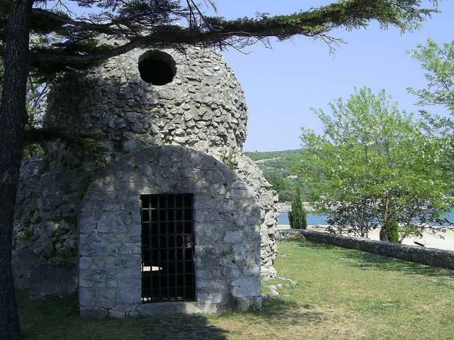 Lili Apartments, Sv Dunata 18 Kornić Exteriér fotografie